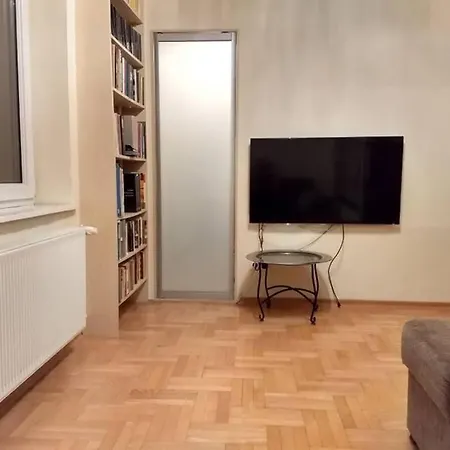 White * ביאלי דונאייק